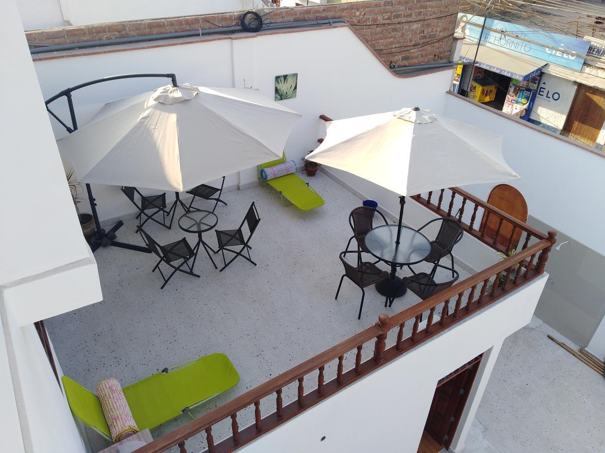 Punta Huanchaco Hostel Exteriör bild