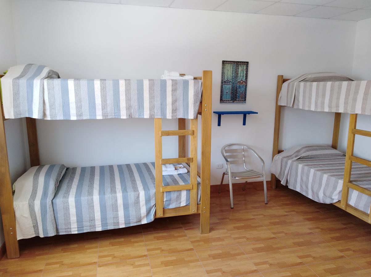 Punta Huanchaco Hostel Exteriör bild