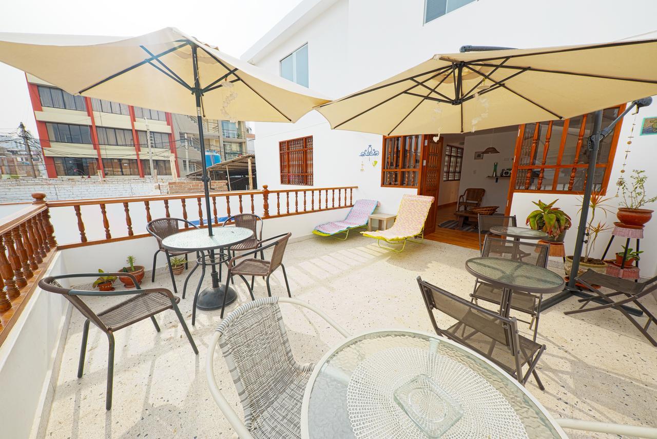 Punta Huanchaco Hostel Exteriör bild